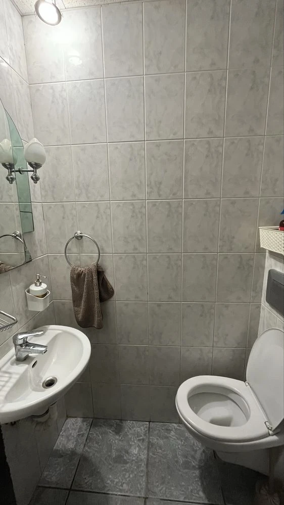 8-room apartment for sale, 120 m² on Basin Street, 19B