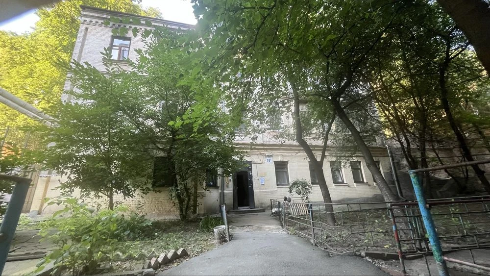 8-room apartment for sale, 120 m² on Basin Street, 19B