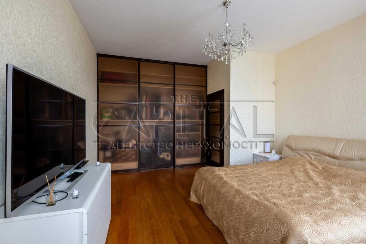 Продажа 3-комнатной квартиры на Печерске | 118,3 м² | 2 паркоместа