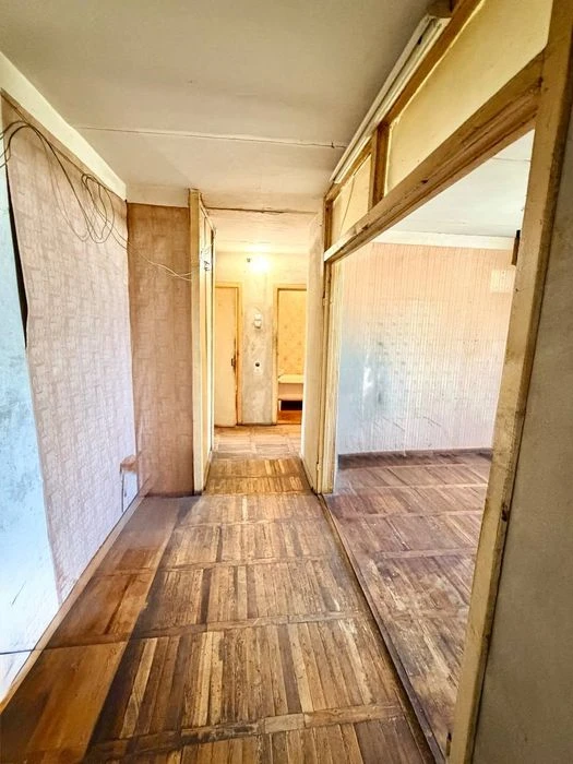 Продам 3-комнатную квартиру Правый берег. Янгеля.