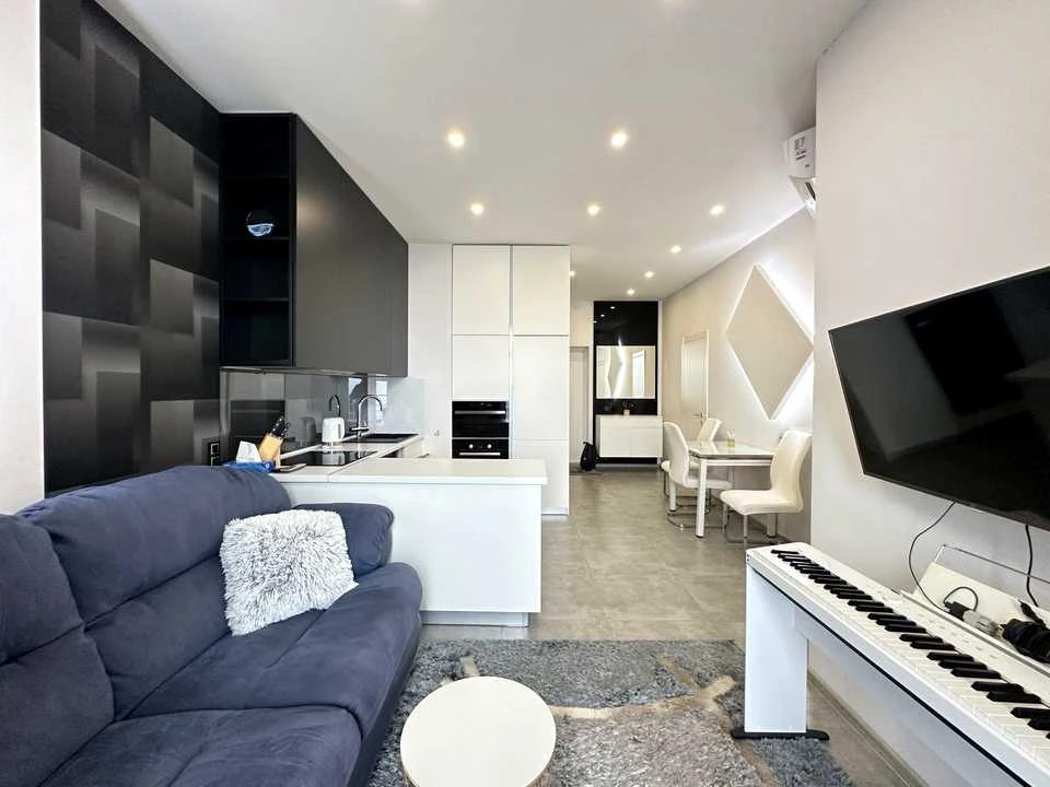Apartment. Sapernoye Pole, вул.