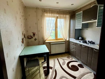Apartment. Mykhola Mihnovskyy Blvd., Kyiv