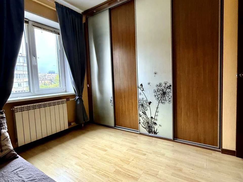 Apartment. Mykhola Mihnovskyy Blvd., Kyiv