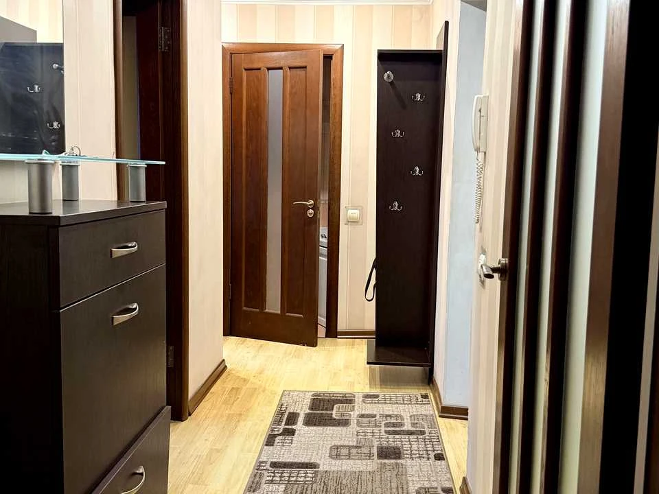 Apartment. Mykhola Mihnovskyy Blvd., Kyiv
