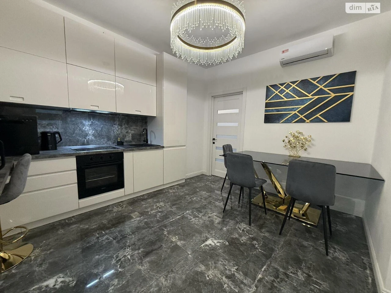Long-Term Rental Apartment in Pecersc