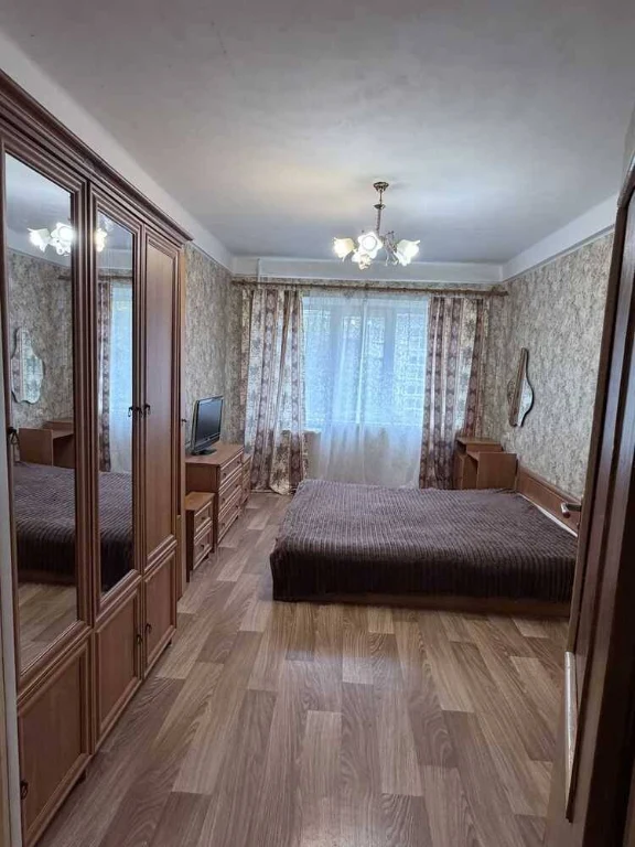 For Sale: 2-bedroom apartment, Kyiv, Ivan Vygovsky Street, Podil District