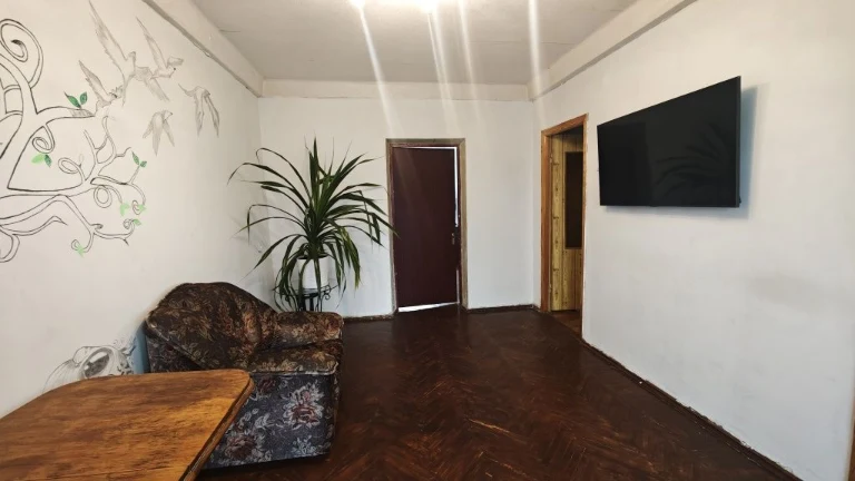 For Sale 2-room apartment on Alexander Poly Avenue