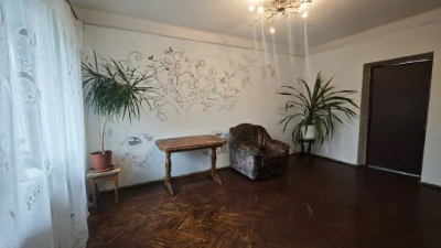 For Sale 2-room apartment on Alexander Poly Avenue