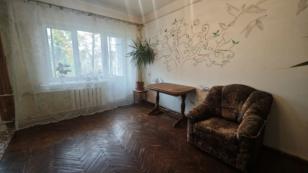 For Sale 2-room apartment on Alexander Poly Avenue