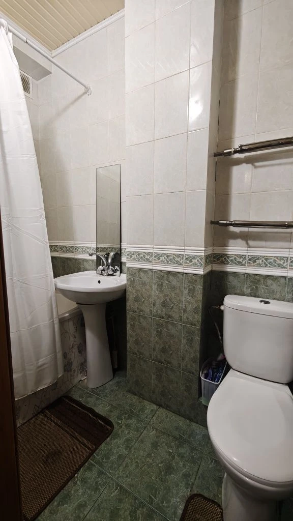 For Sale 2-room apartment on Alexander Poly Avenue