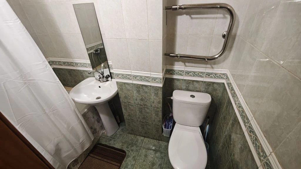 For Sale 2-room apartment on Alexander Poly Avenue