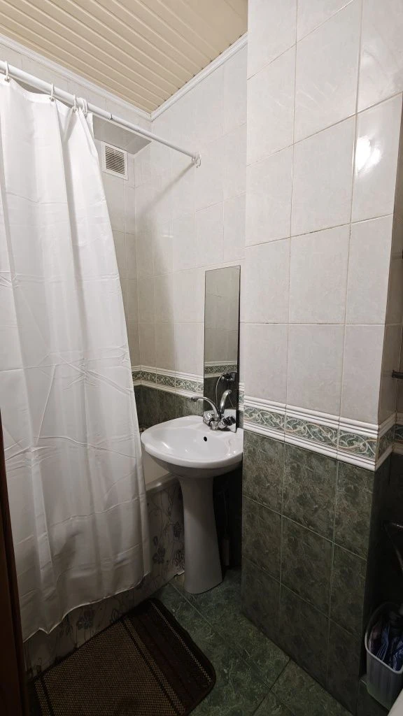For Sale 2-room apartment on Alexander Poly Avenue