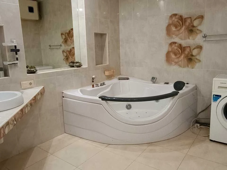 Apartment. Odessa, Tinstaya Street