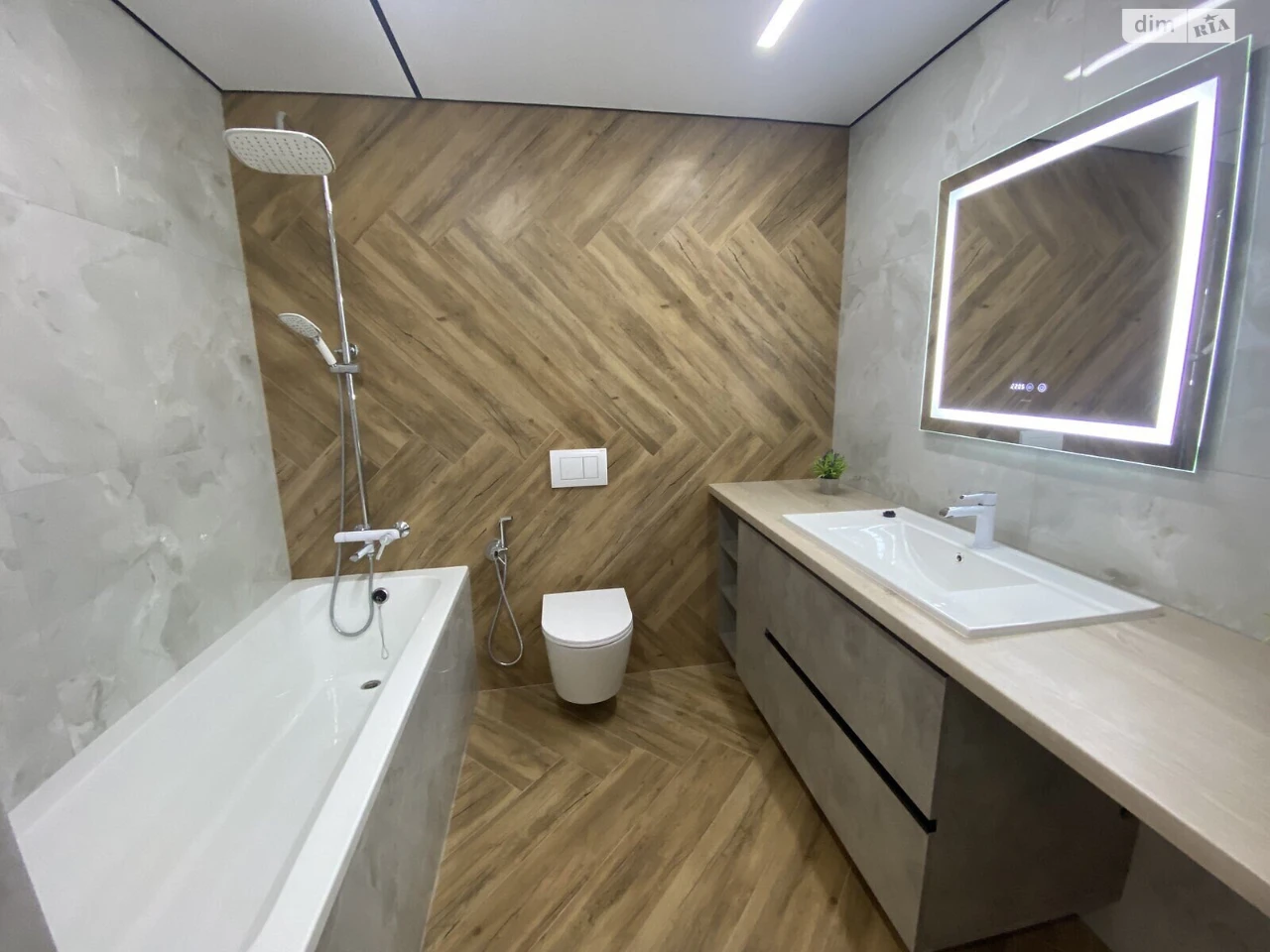 Apartment for Sale - Zamostyan district