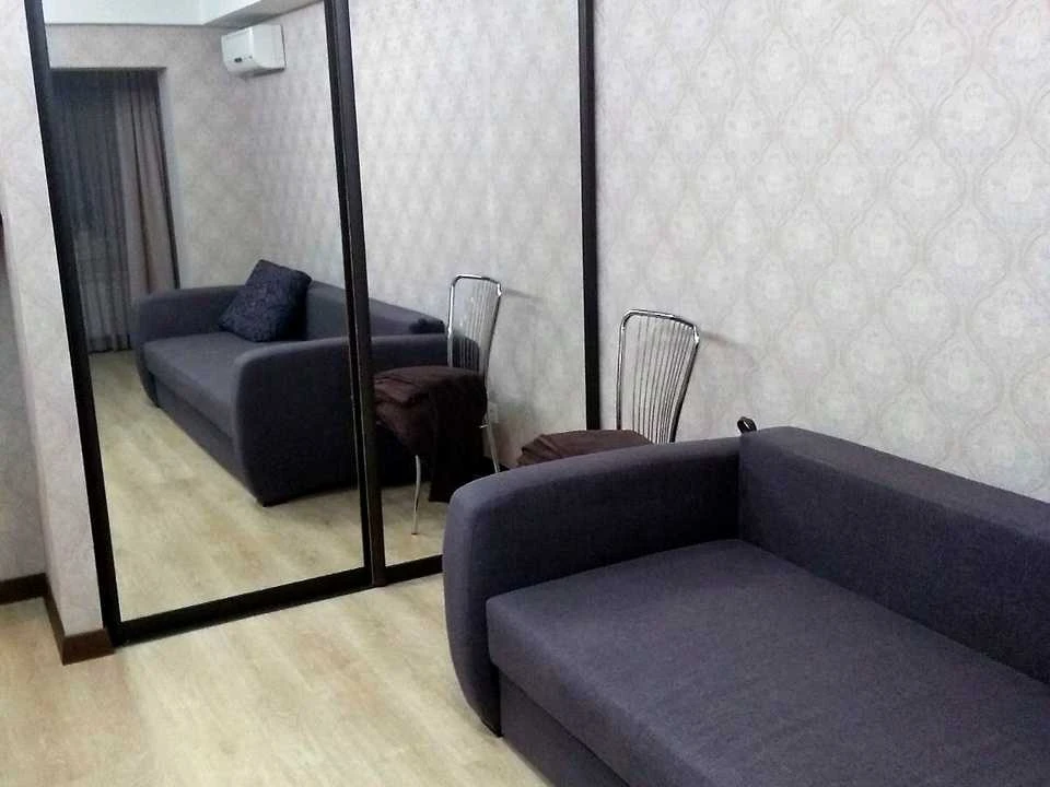 Квартира. Київ, Політехнічний пров.