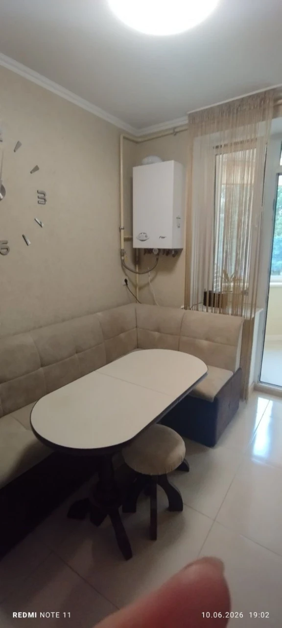 One-bedroom apartment for sale, renovated, on Antonicha