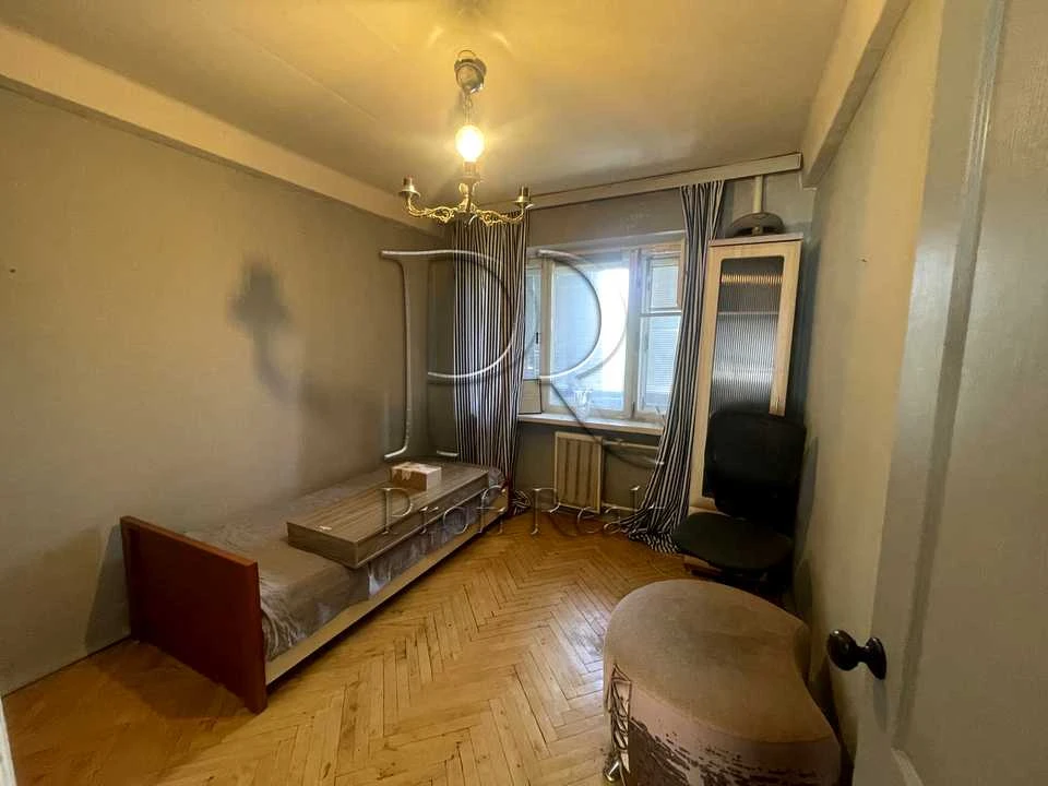 Квартира. Киев, улица Владимира Сикевича