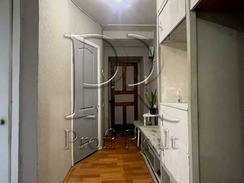 Квартира. Киев, улица Владимира Сикевича