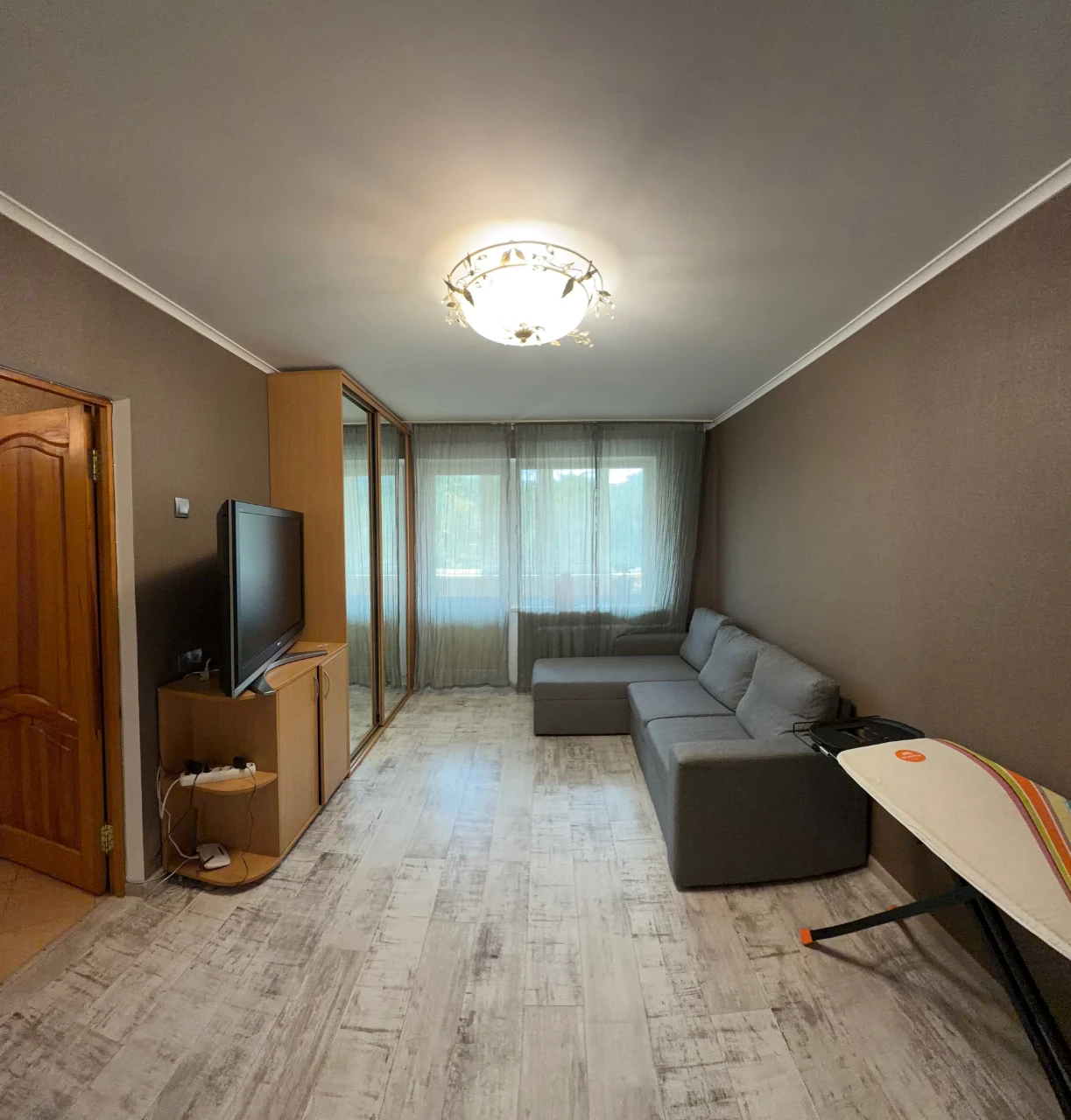 Продаж 2к кв., метро Дорогожичі 13хв пішки