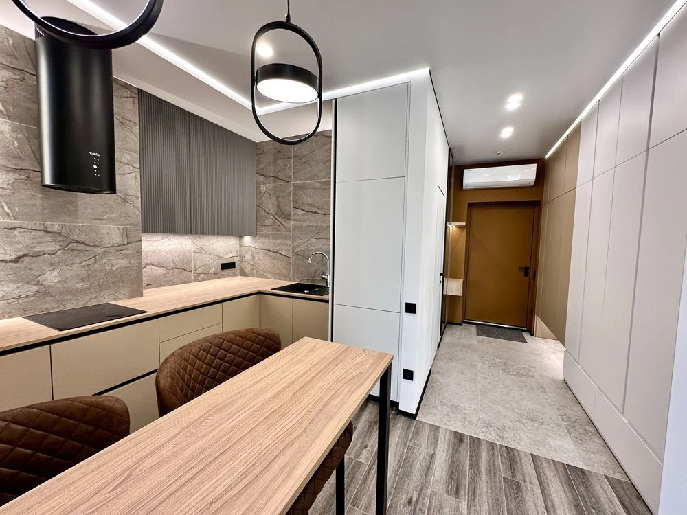 Продається 2-кімнатна квартира, ЖК МАРШАЛ, Перемога-5