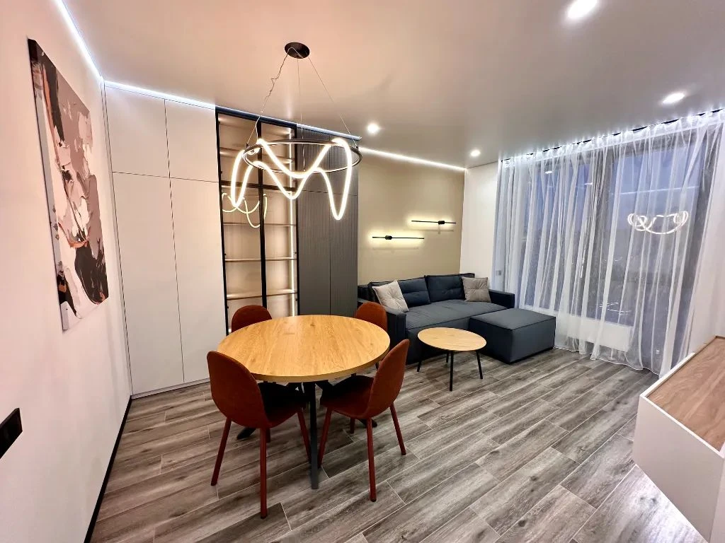 Продається 2-кімнатна квартира, ЖК МАРШАЛ, Перемога-5