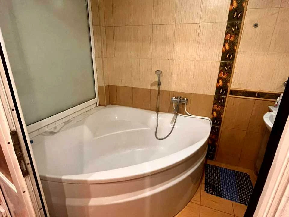 Apartment. Odessa, Geraniyeva st.