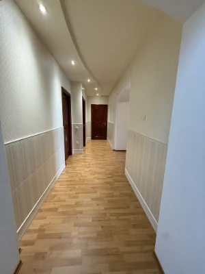 4 rooms in the center. Boulevard Shevchenko 250