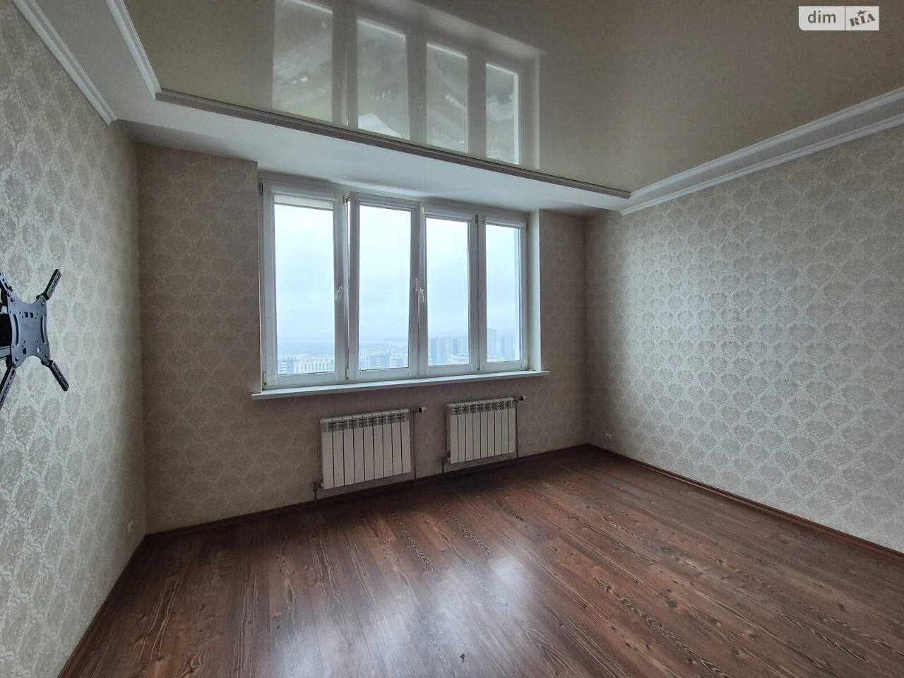 Продаж Квартира Дарницький