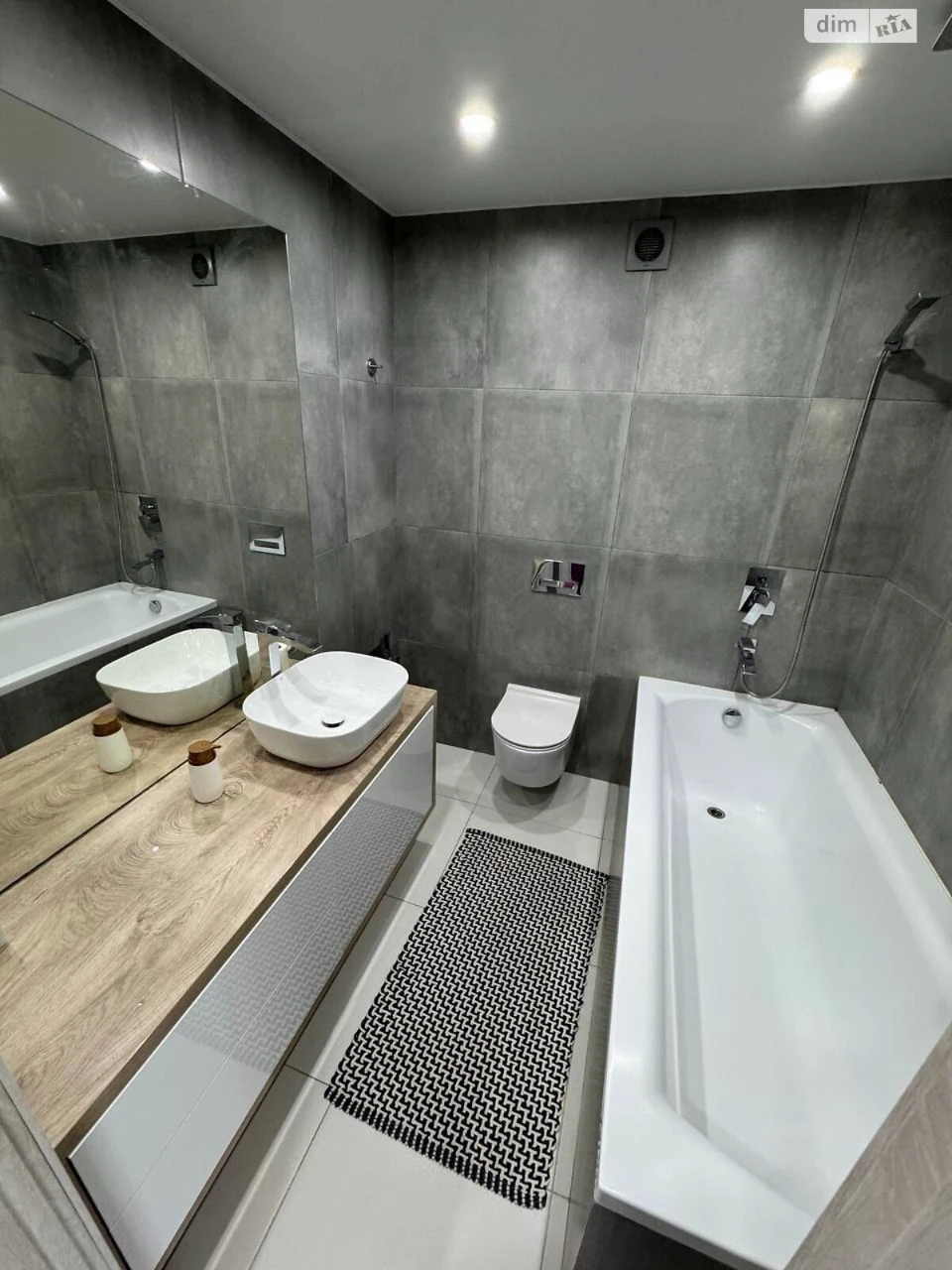 One-Bedroom Apartment for Sale - Esplanade