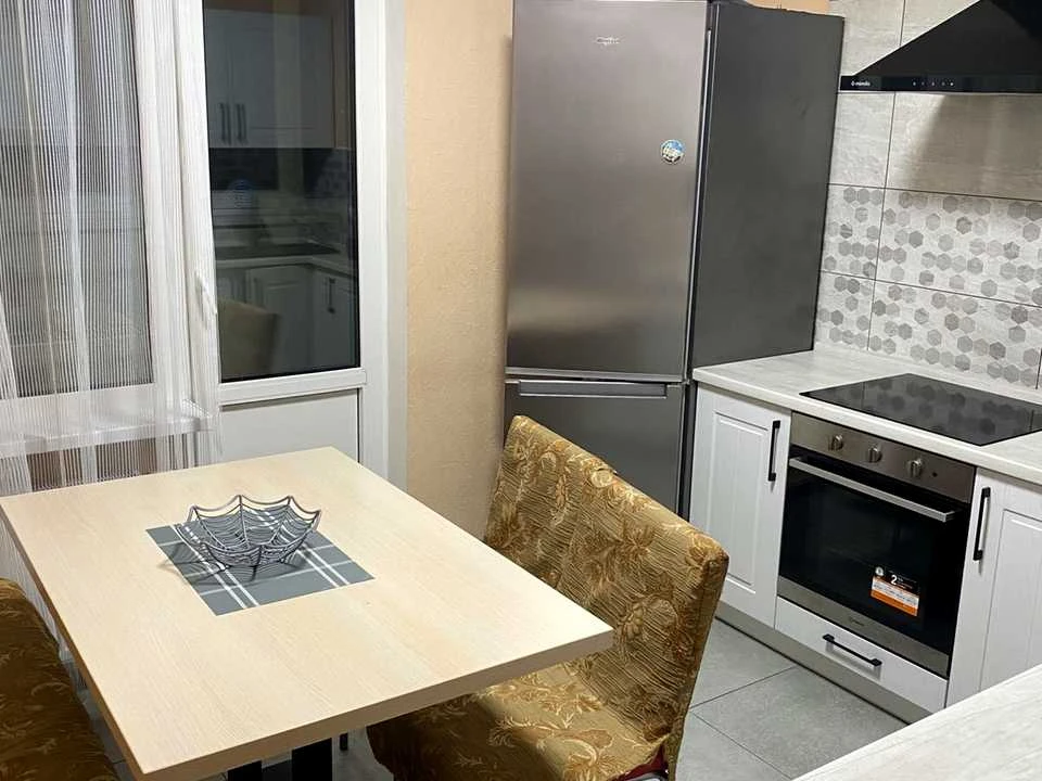 Apartment. Revutskogo St.