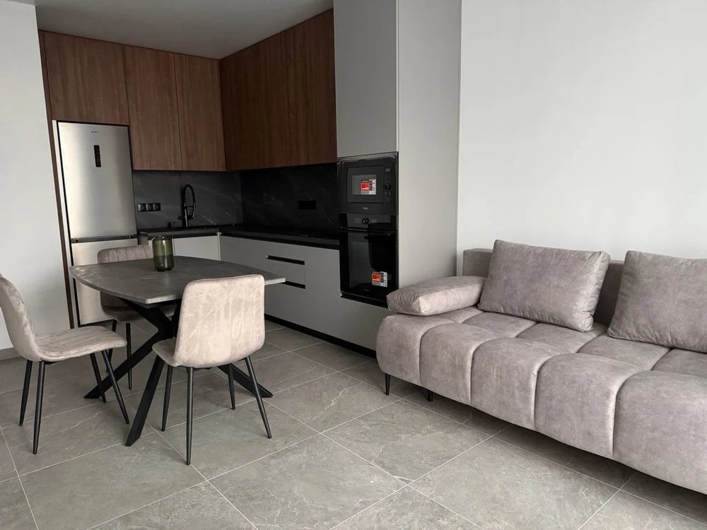 Spacious 2-bedroom apartment for sale in the "Warsaw-2" residential complex