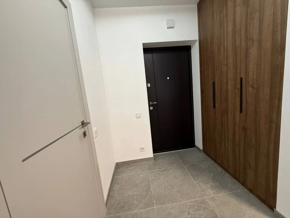 Spacious 2-bedroom apartment for sale in the "Warsaw-2" residential complex