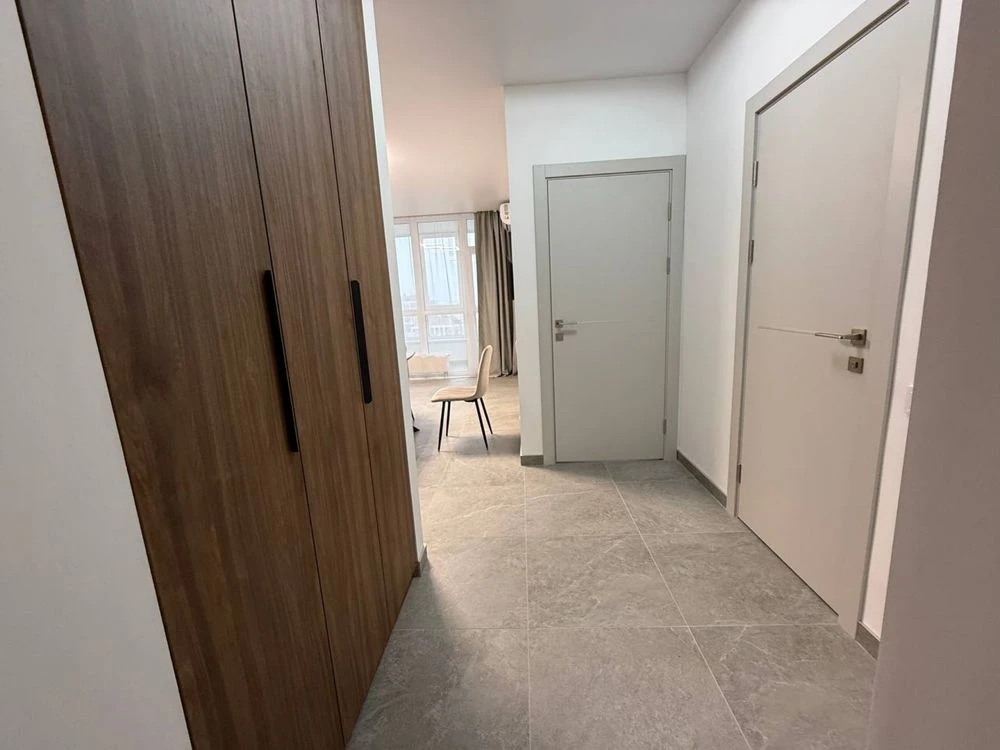 Spacious 2-bedroom apartment for sale in the "Warsaw-2" residential complex