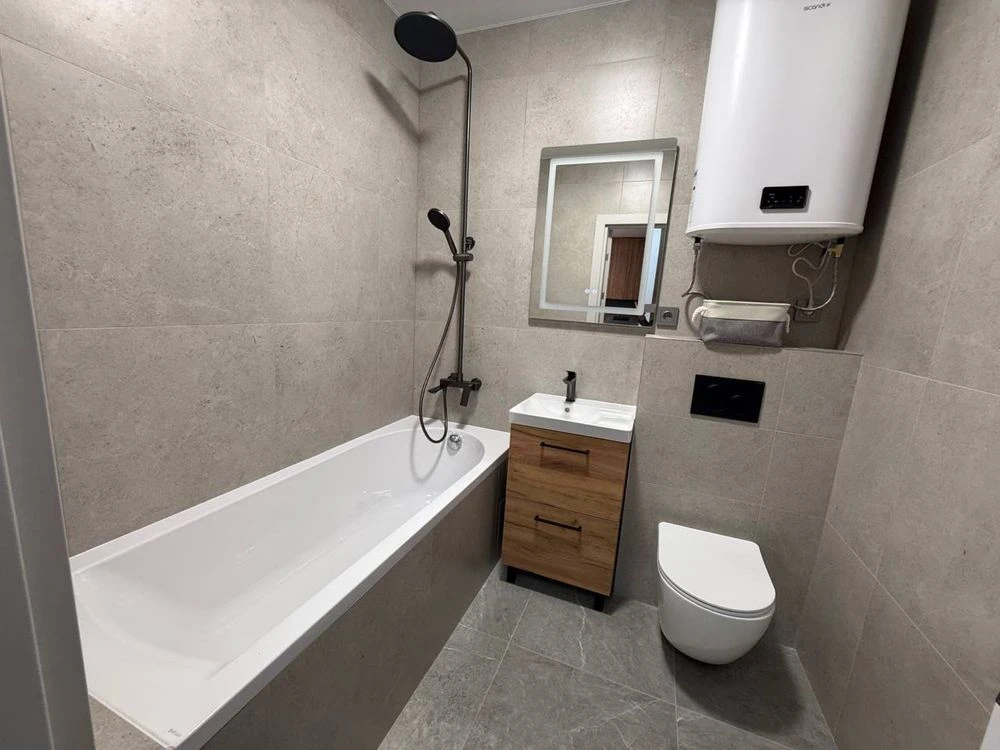 Spacious 2-bedroom apartment for sale in the "Warsaw-2" residential complex