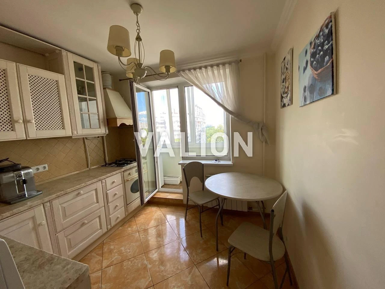 4-room apartment for sale at 5 Bratstva Tarasivtsiv St. Without