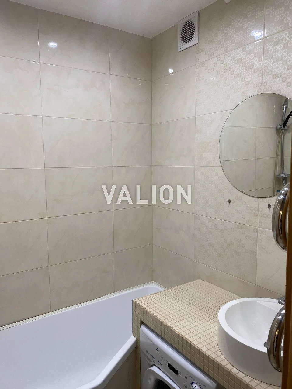 4-room apartment for sale at 5 Bratstva Tarasivtsiv St. Without