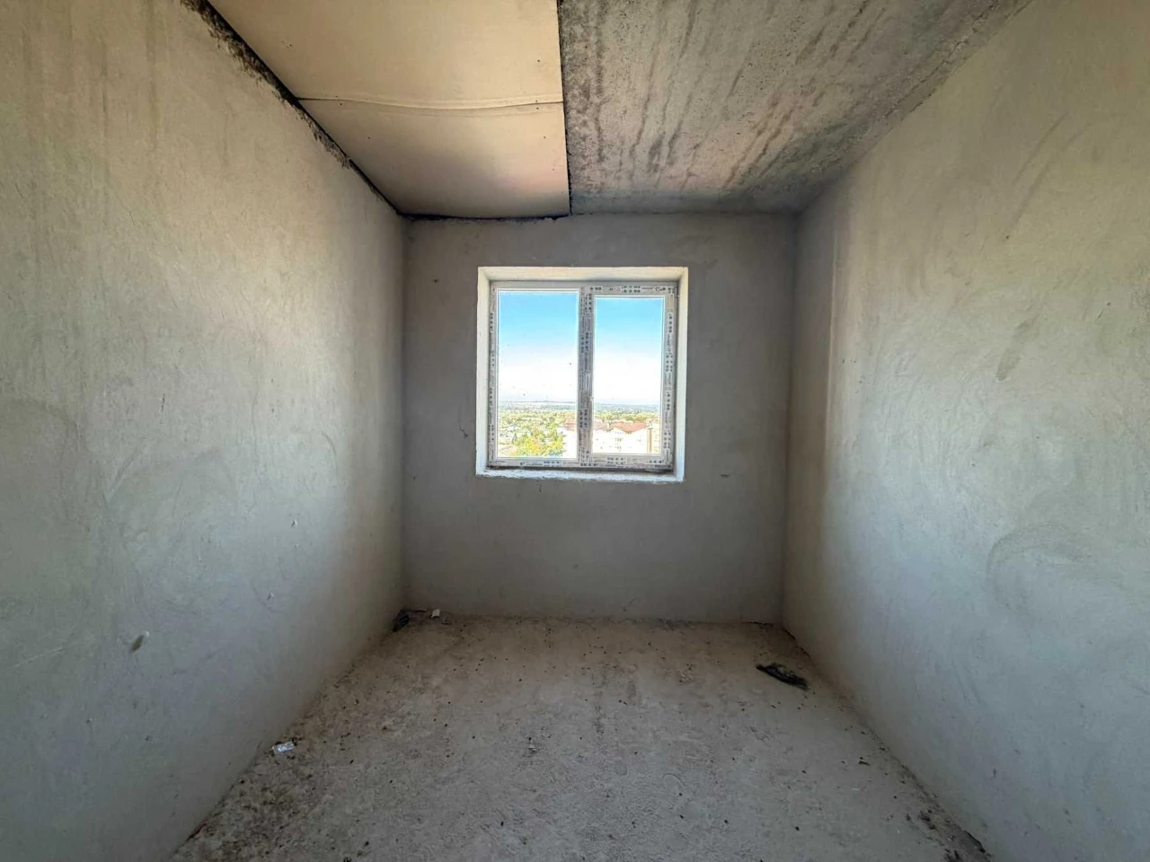 Urgent! 115 sq m Apartment. Great Price!