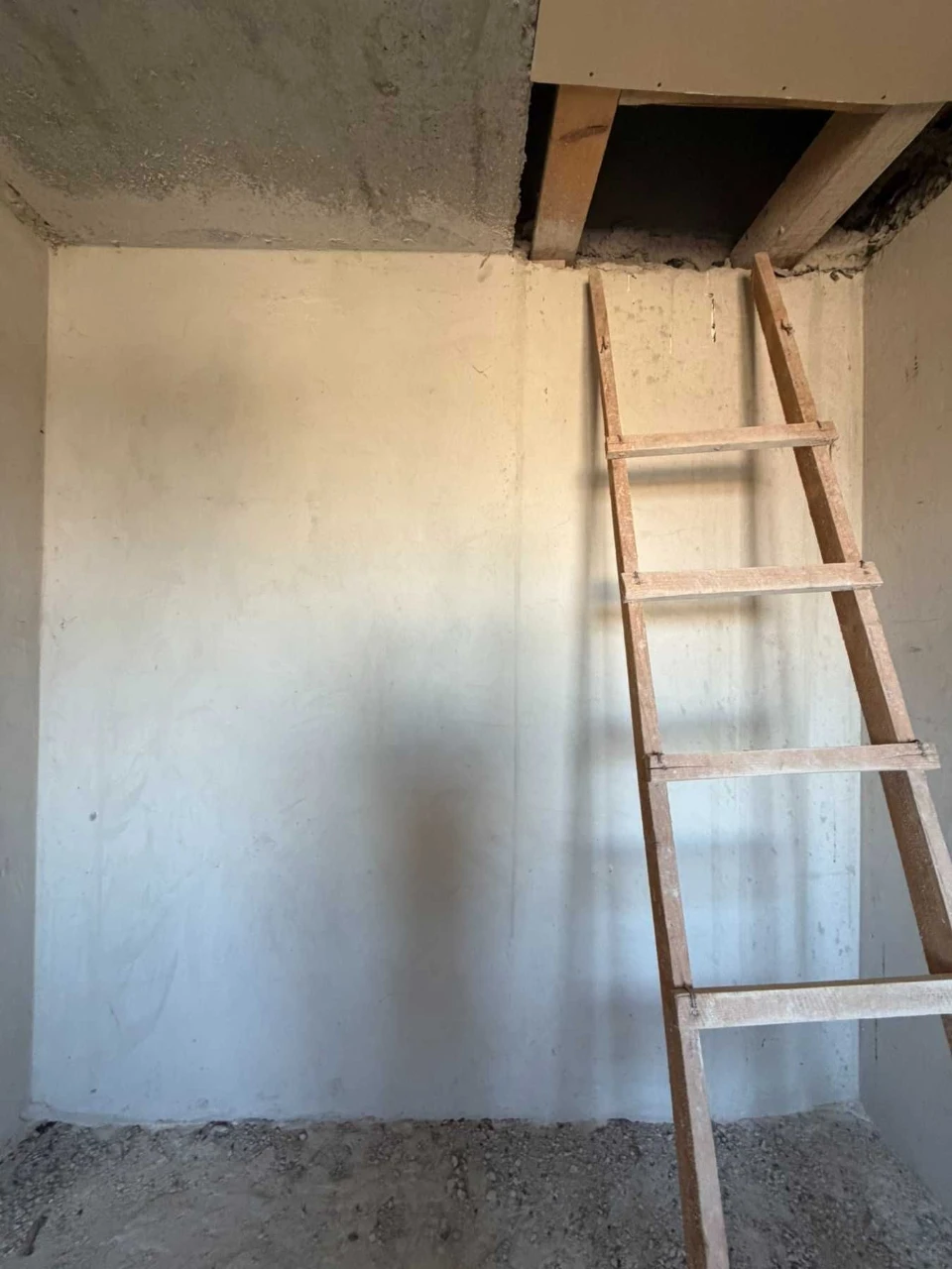 Urgent! 115 sq m Apartment. Great Price!