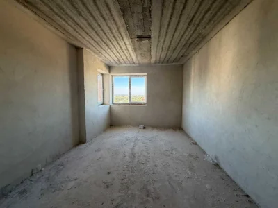 Urgent! 115 sq m Apartment. Great Price!