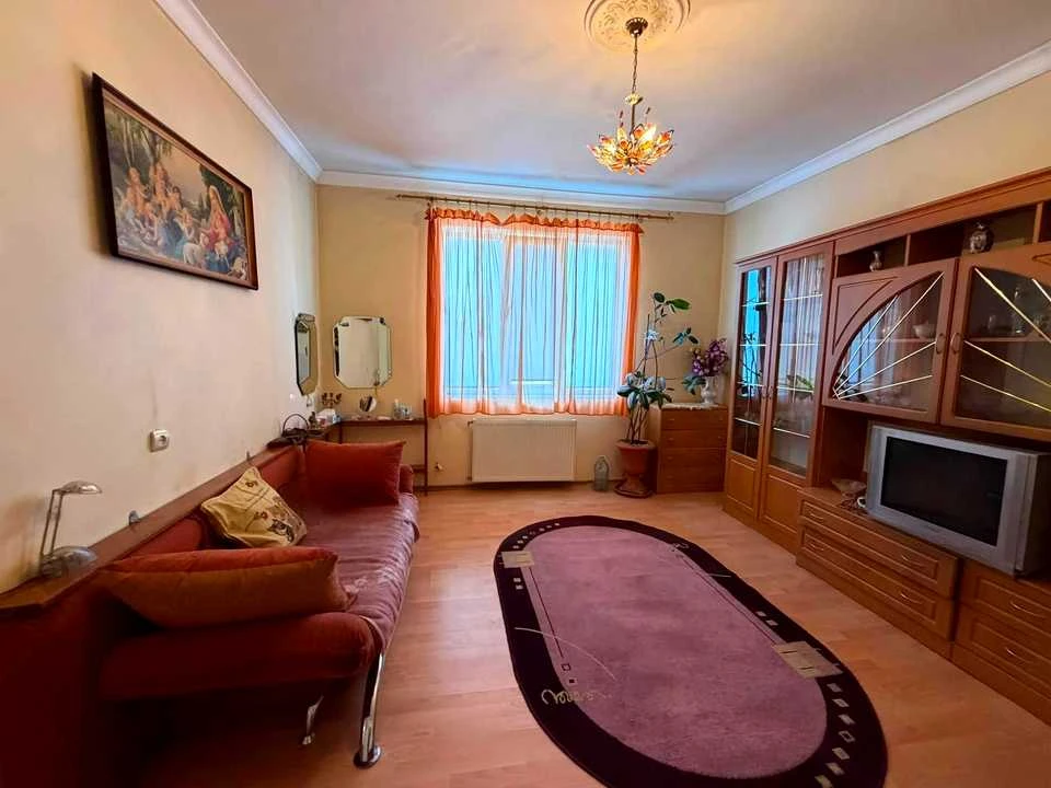 Квартира. Ужгород, Артилерійська вул.