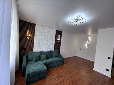 Apartment. Ivano-Frankivsk, Vovnychyntska st.