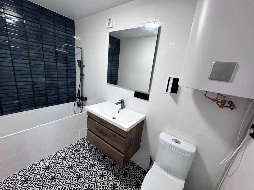 Apartment. Ivano-Frankivsk, Vovnychyntska st.