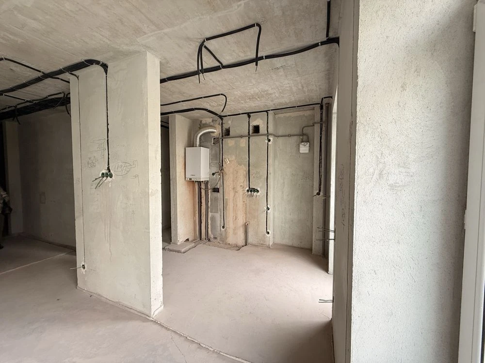 Sale of a 2-room studio apartment 67.5 from owners in Vil