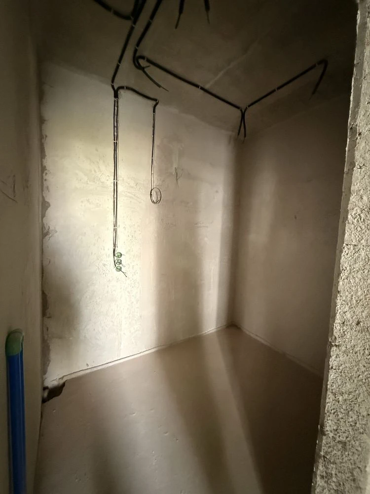 Sale of a 2-room studio apartment 67.5 from owners in Vil