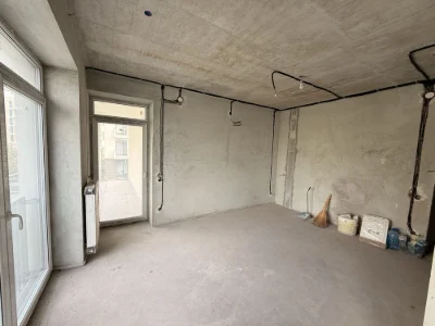 Sale of a 2-room studio apartment 67.5 from owners in Vil