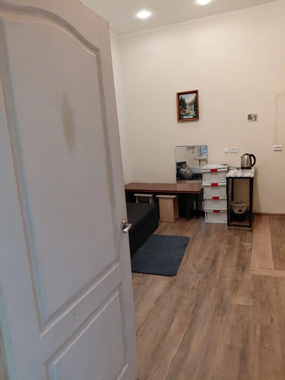 One-bedroom apartment for sale