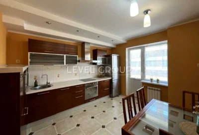 Двокімнатна квартира на Віктора Забіли, 5, 72 м², Деміївська, Голосіїв
