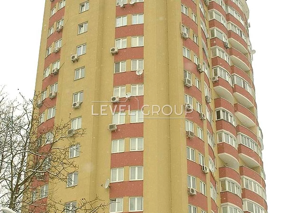 Двокімнатна квартира на Віктора Забіли, 5, 72 м², Деміївська, Голосіїв