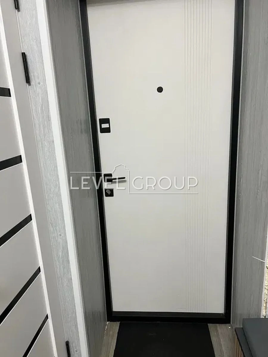 Продается 3-комнатная квартира общей площадью 64 м²