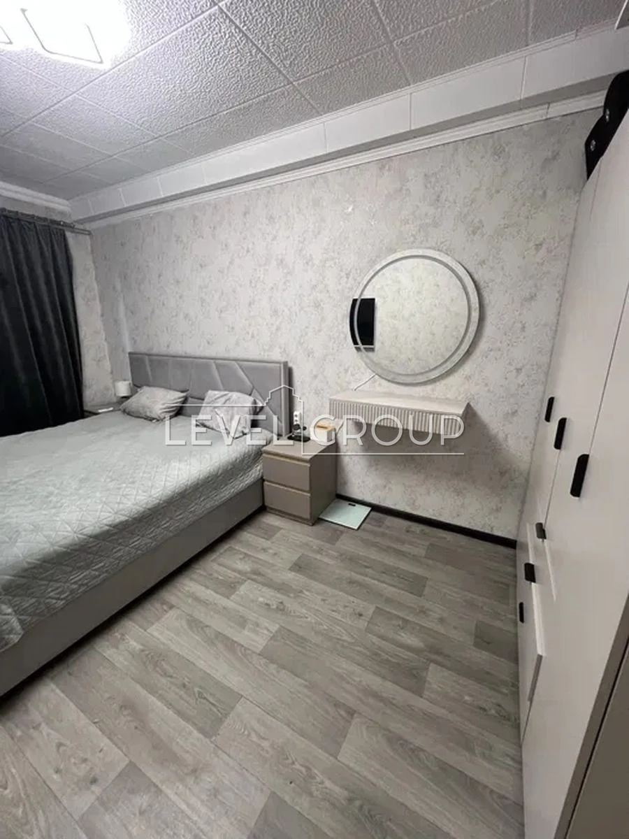 Продается 3-комнатная квартира общей площадью 64 м²